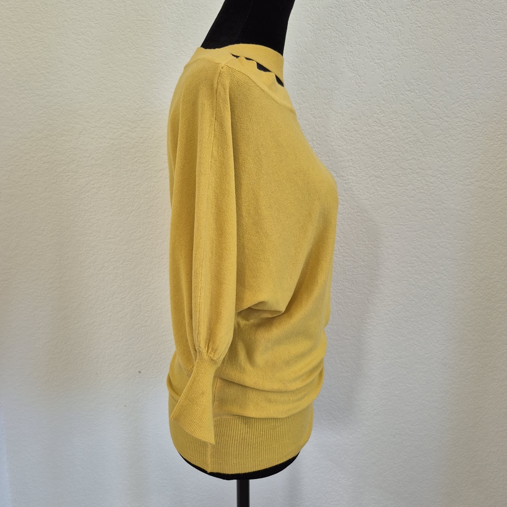 Yellow MoMA Museum of Modern Art Off-the-Shoulder Sweater - Picture 4 of 8